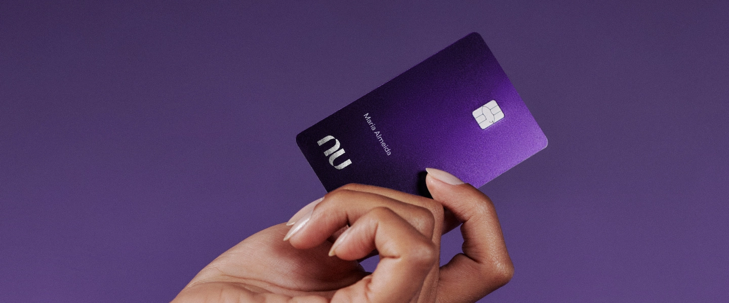 Cartão de crédito Nubank Ultravioleta