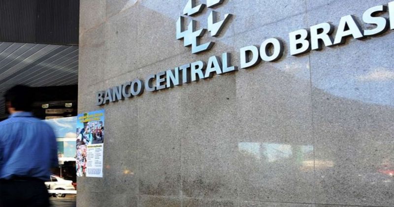 BC sobe juros básico