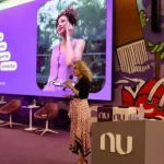 CEO do Nubank faz anúncio de lançamento do novo serviço do banco, o serviço de telefonia NuCel